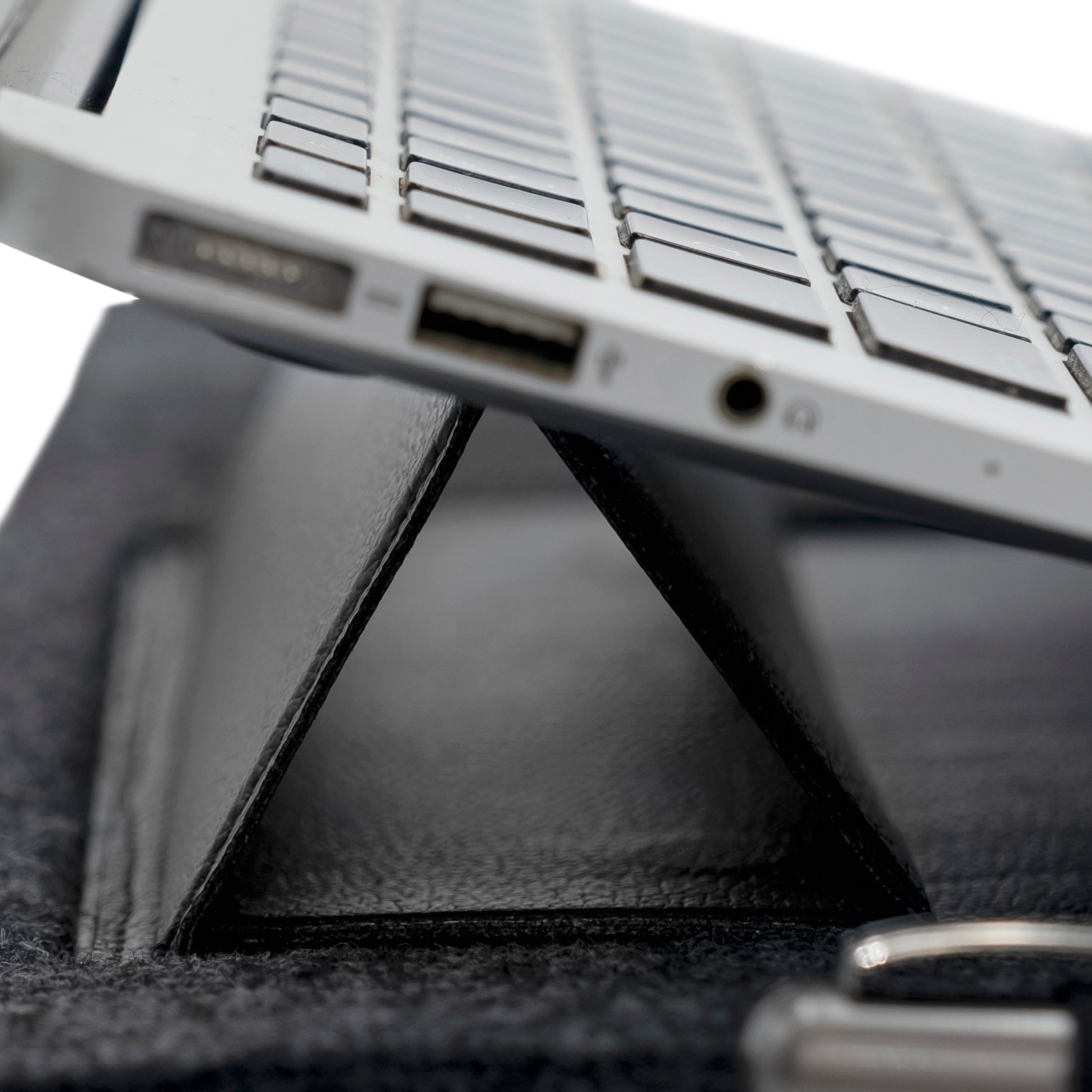 Laptop Sleeve With Stand 13