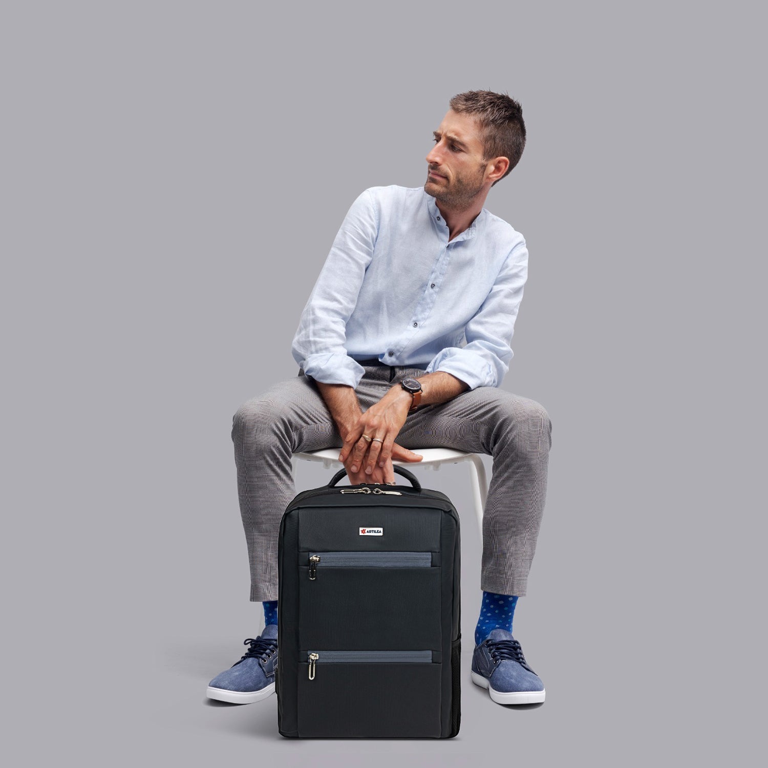 Ultra-Modern Laptop Backpack with USB Port – 3 Sections, Anti-Theft Pocket & Travel-Ready Design