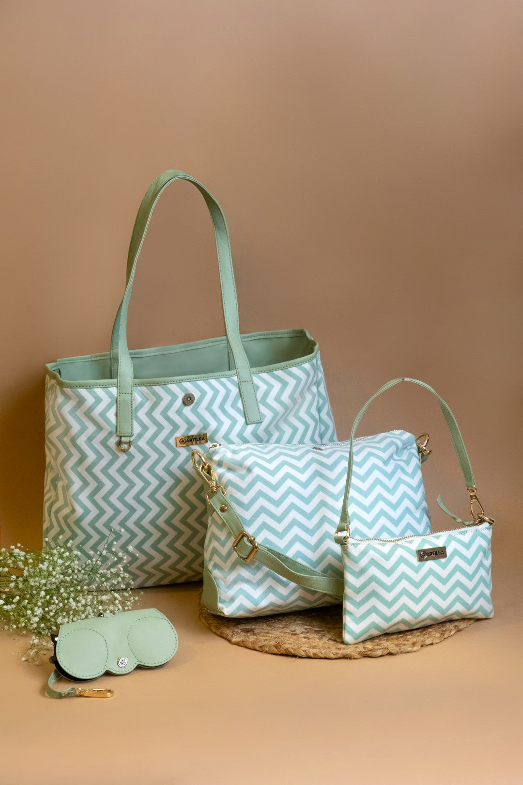 Reversible Tote bag & Printed Sling Bag-Wristlet Wallet-Eyeglass Case Shevron, Green(Combo)