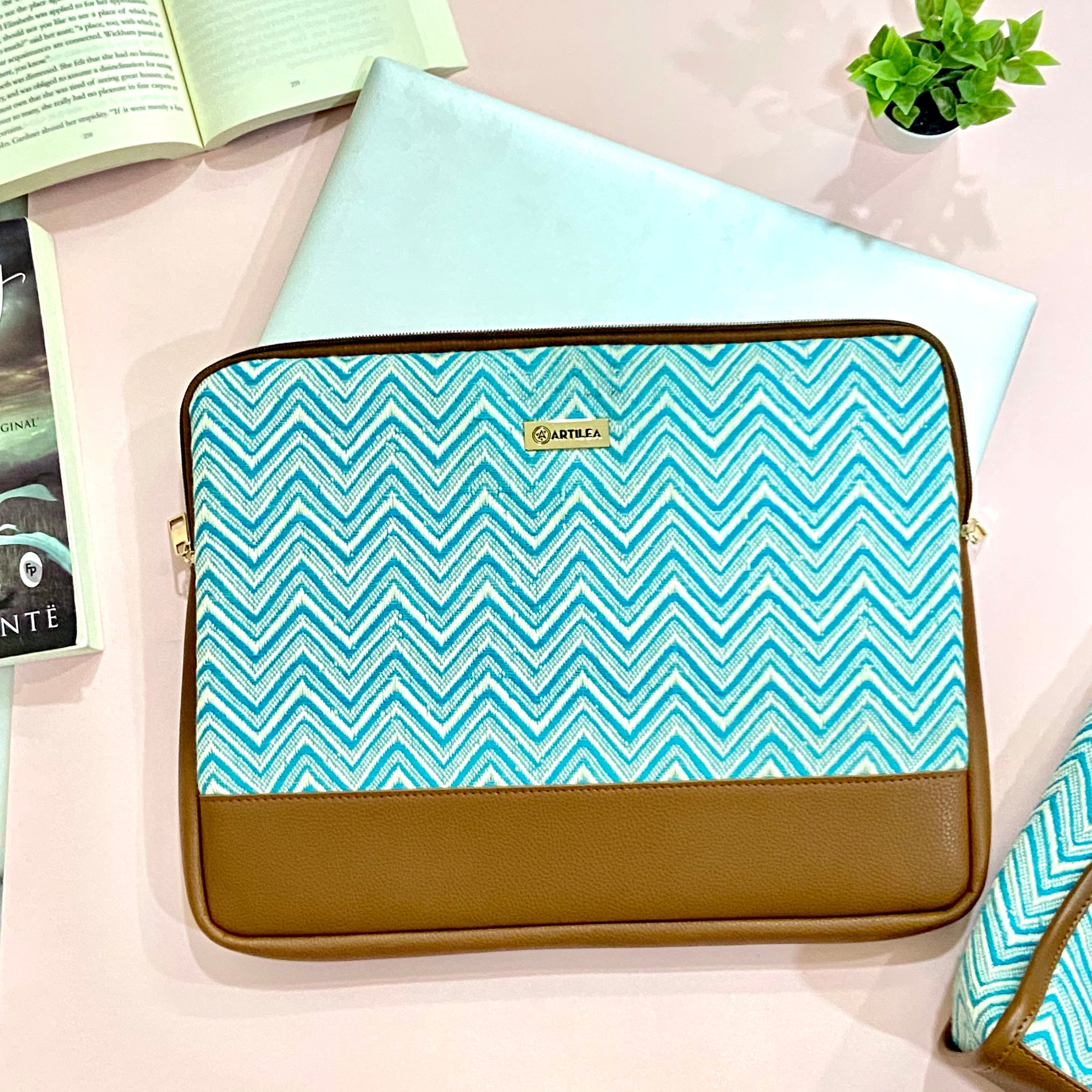 Laptop Sleeve - Cyan Chevron