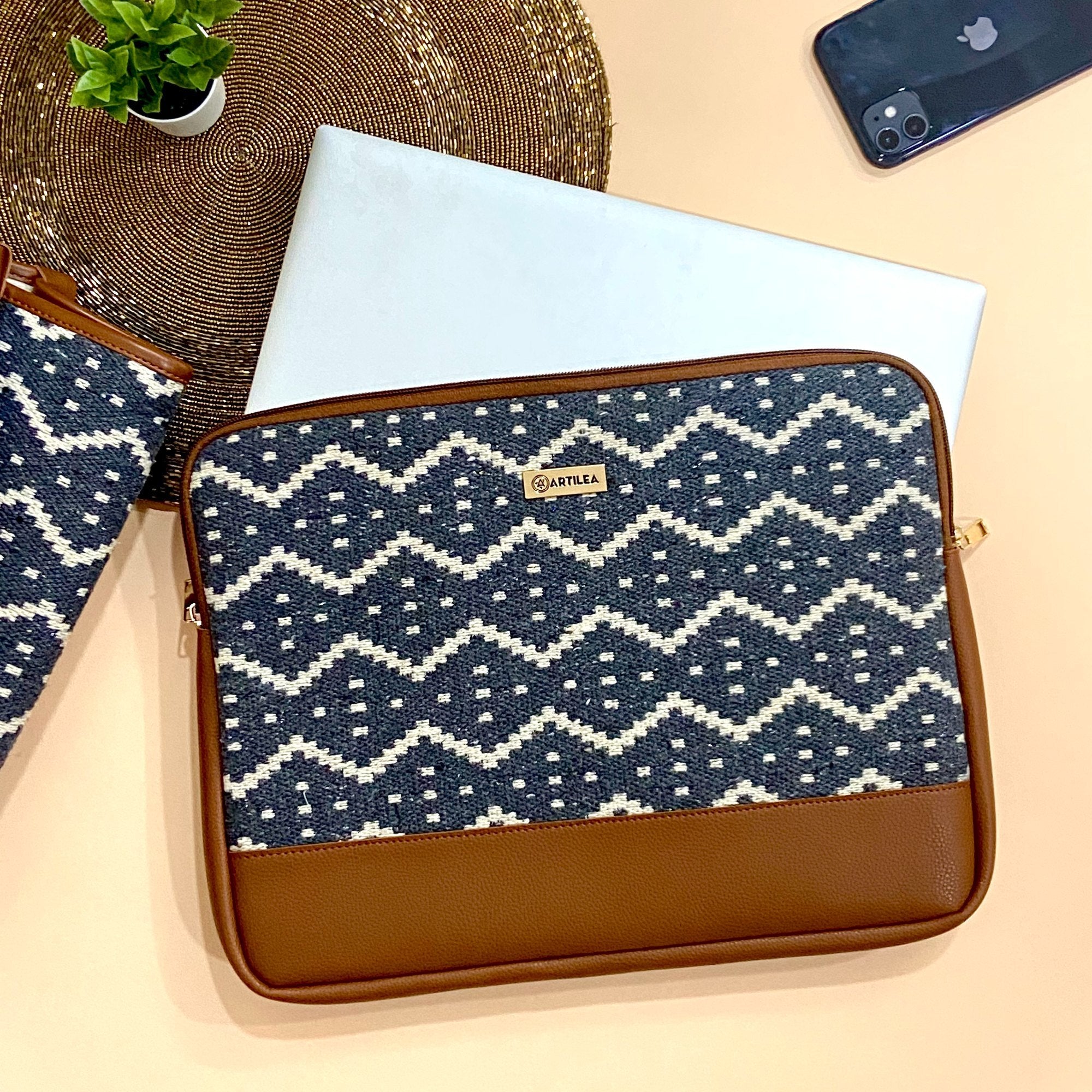 Laptop Sleeve - Nautical Waves